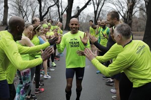 Meb Keflezighi supporting NYRR's Team For Kids