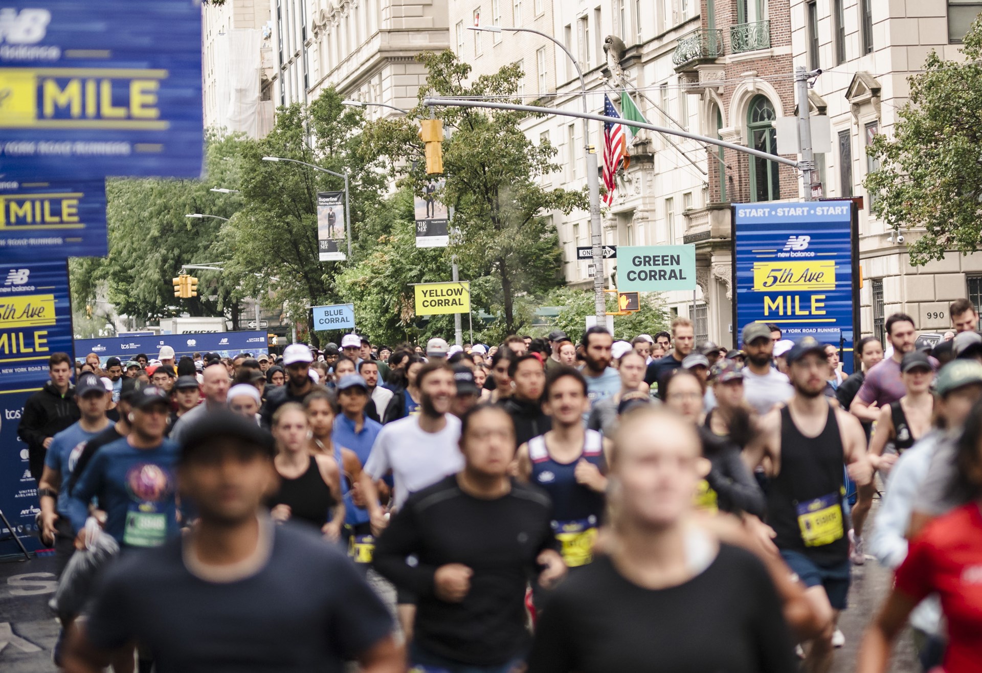 Runners at the 2025 5th Ave Mile