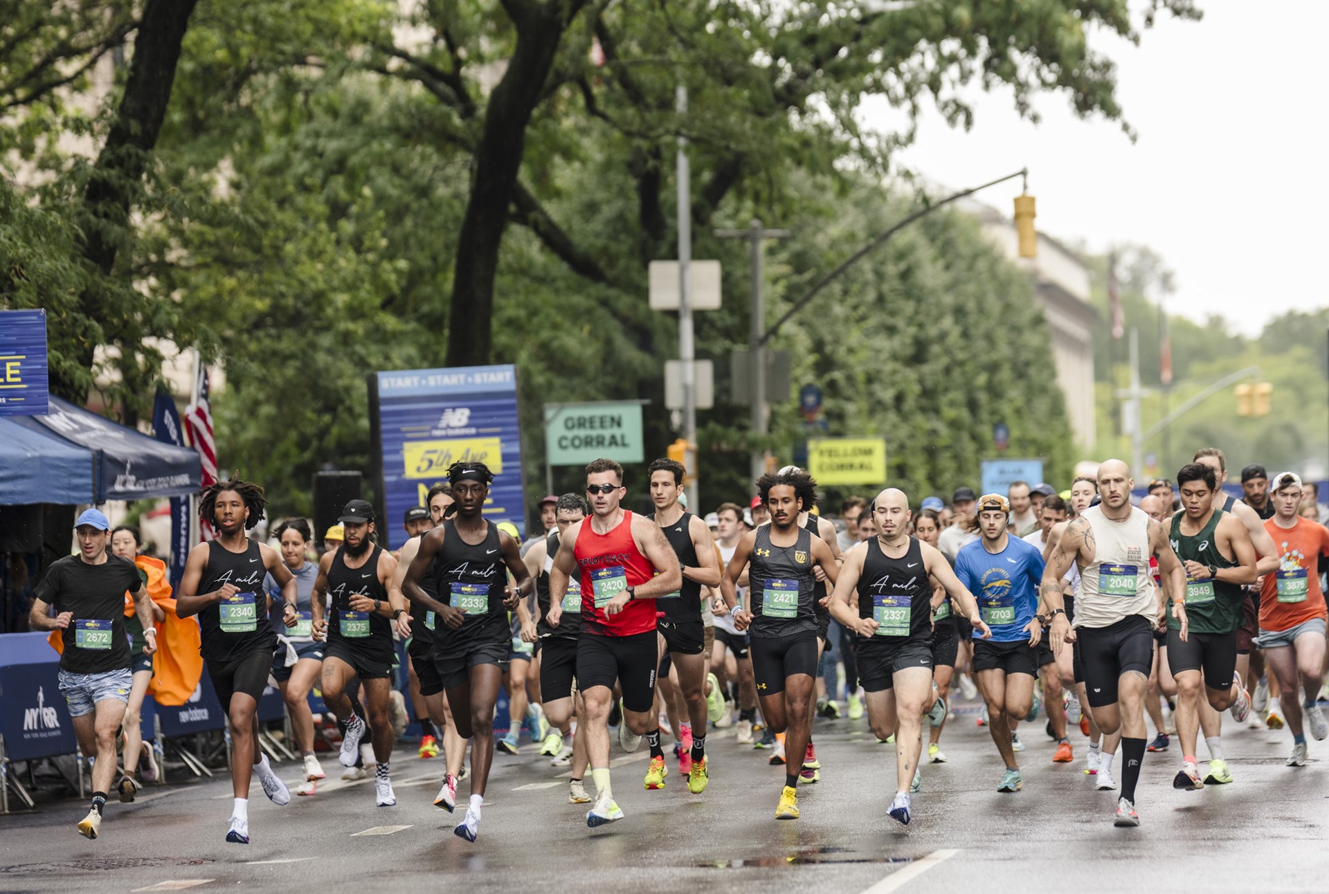 Runners at the 2025 5th Ave Mile