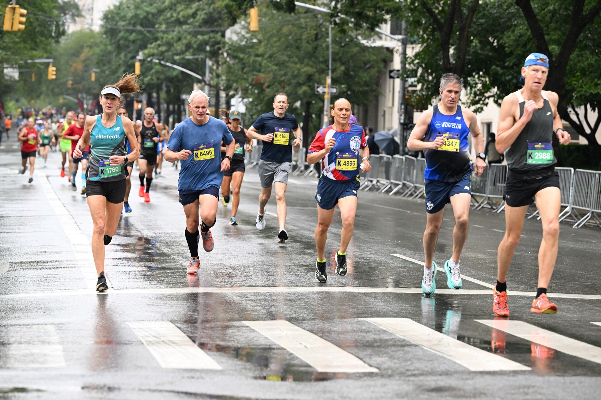 Runners at the 2025 5th Ave Mile