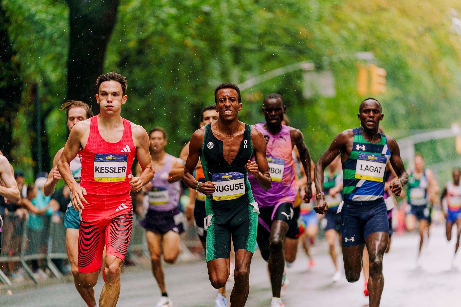 Runners at the 2025 5th Ave Mile