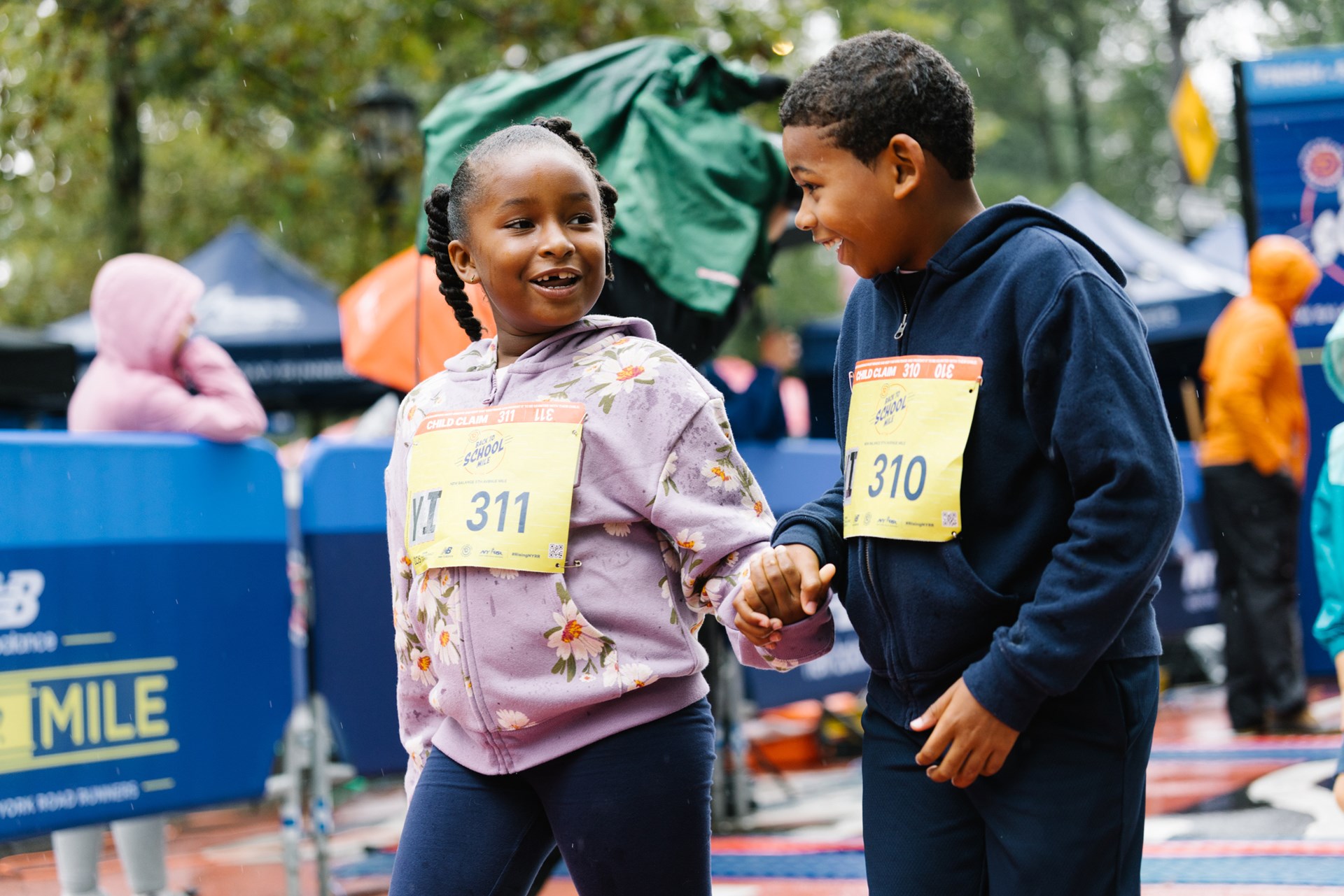 Runners at the 2025 5th Ave Mile