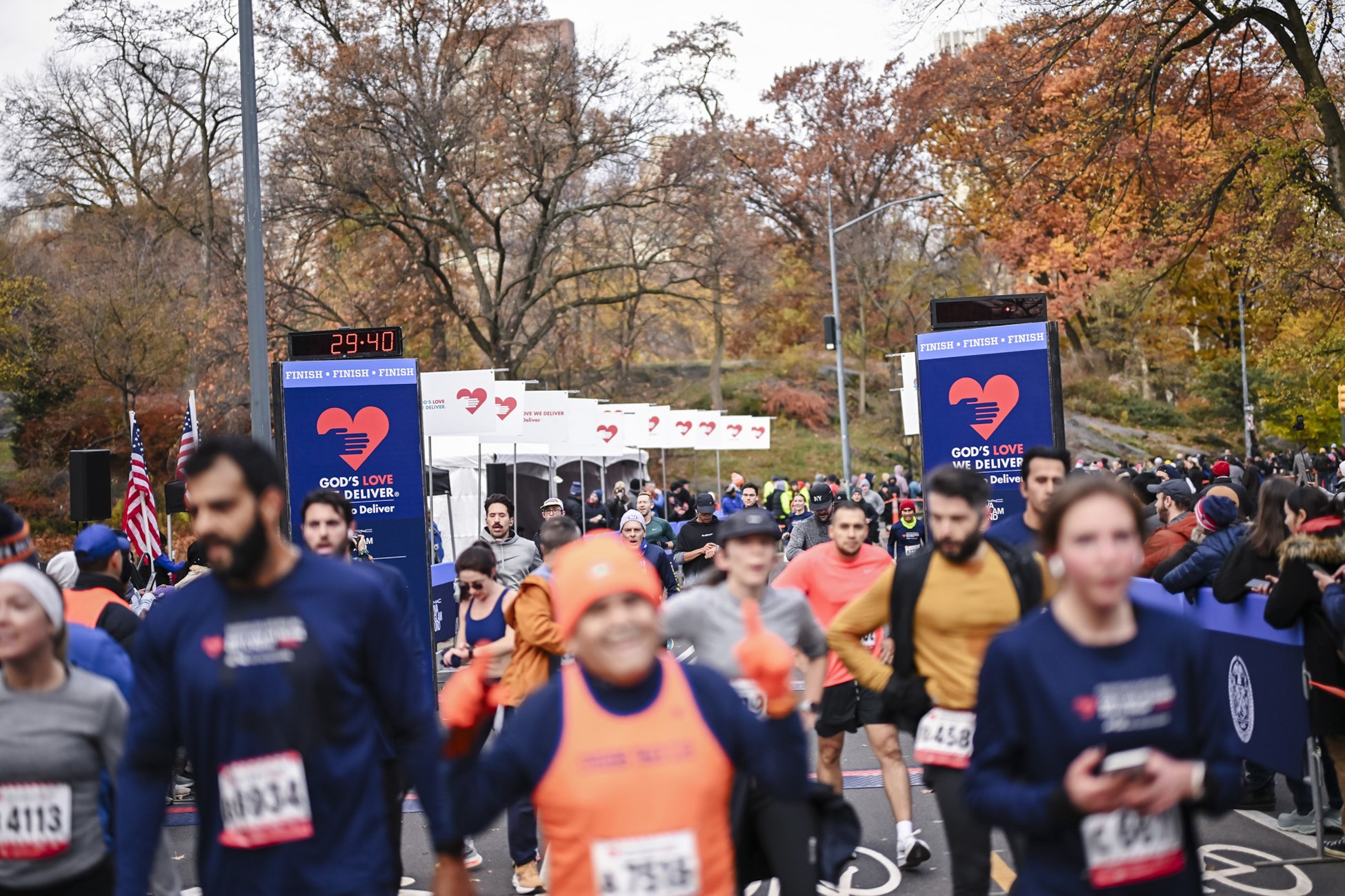 Runners at the 2025 Race to Deliver 4M to Benefit God's Love We Deliver