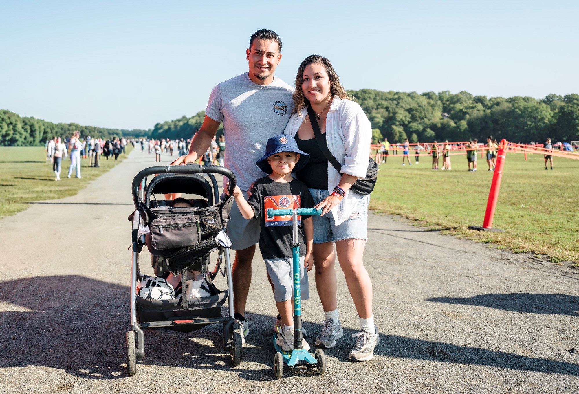 Evelyn Flores and family at 2025 NYRR Cross Country Series race in Van Cortlandt Park