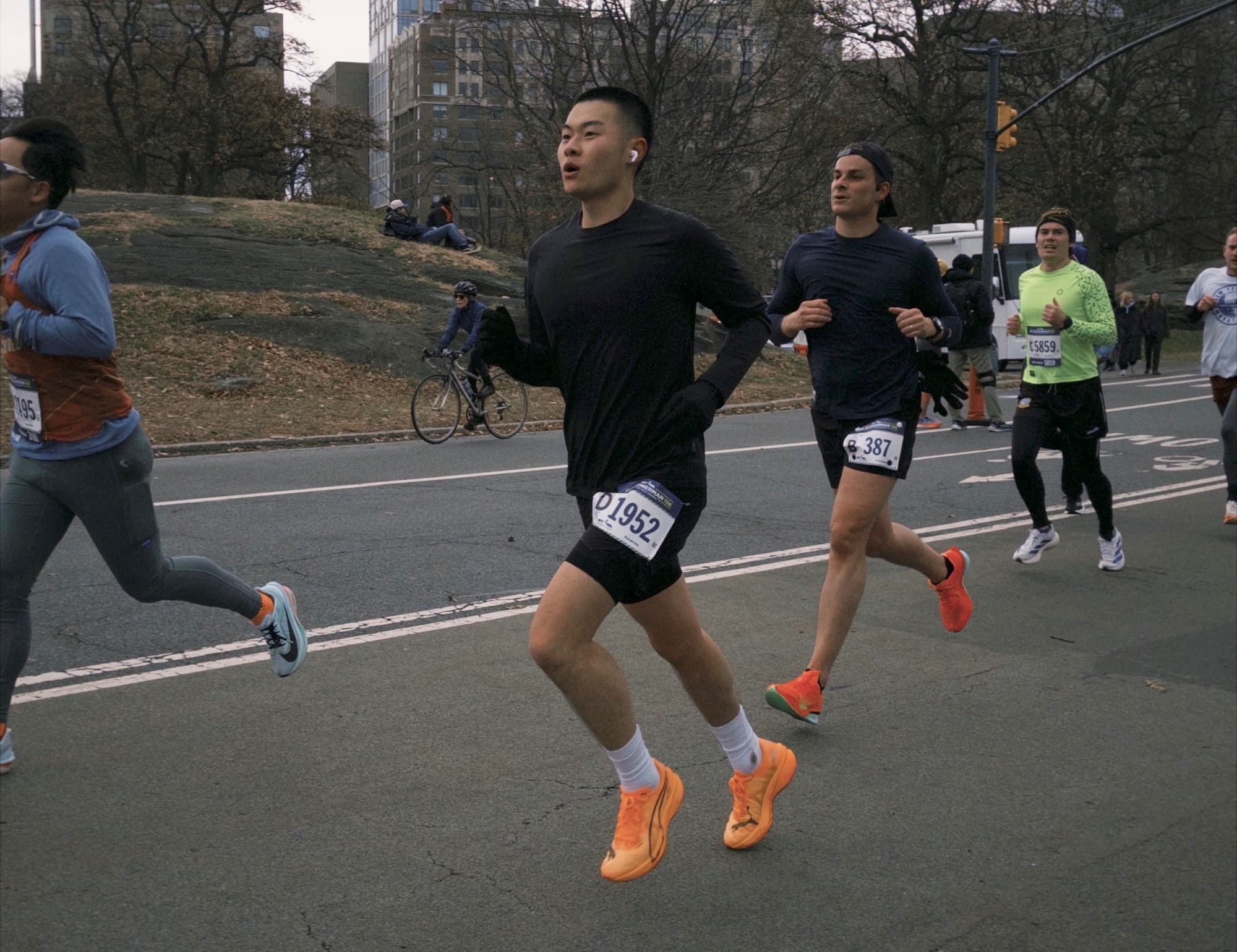 Alexander Yu running the NYRR Joe Kleinerman 10K.