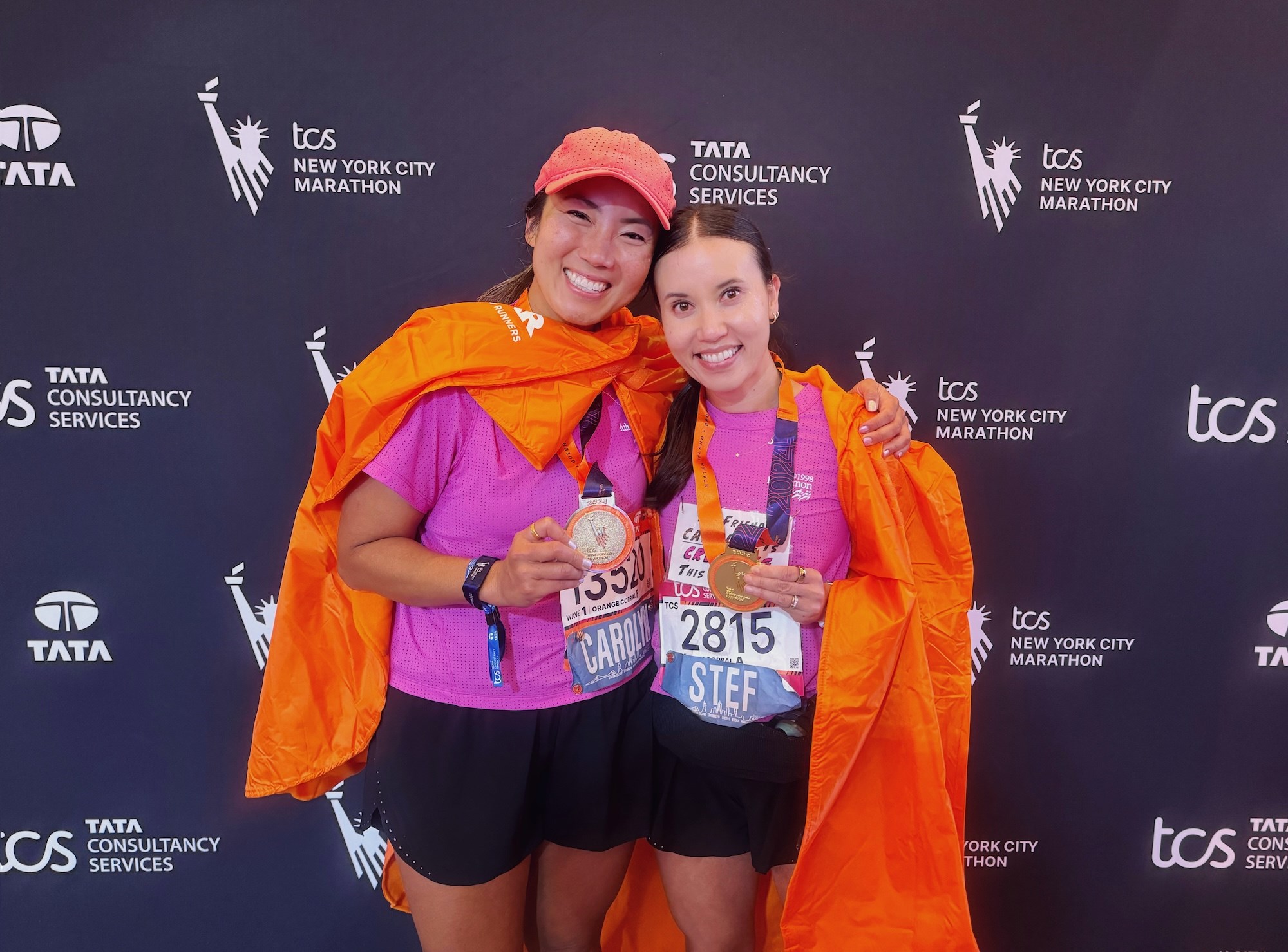 Carolyn Su with Stefanie Flippin at the 2024 TCS New York City Marathon