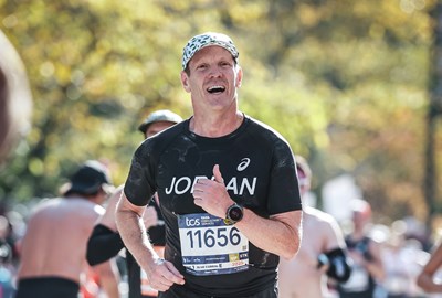 Dr. Jordan Metzl running the TCS New York City Marathon