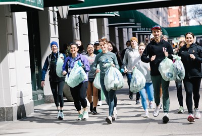 Plogging event near the NYRR RUNCENTER during United Airlines NYC Half race week.